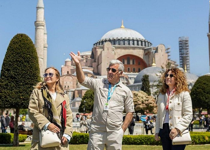 🧭 Discover Istanbul’s Top Historical Sites with a Professional Tour Guide